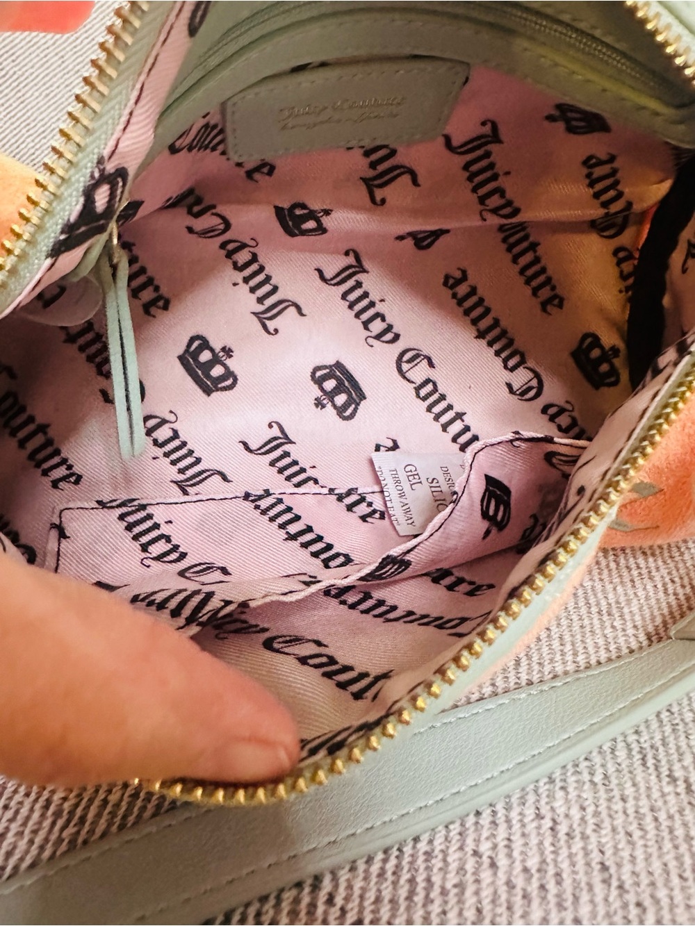 Juicy Couture Coral Suede Barrel Bag with Mint Trim and Gold Chain NwT - Picture 5 of 6